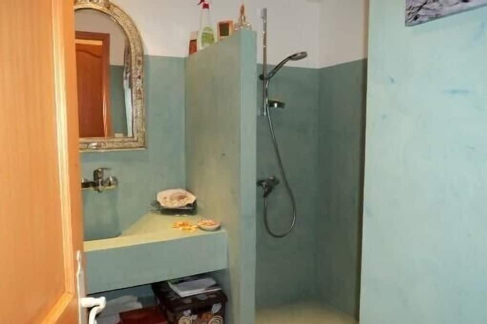 Photo of Bathroom in Cuers