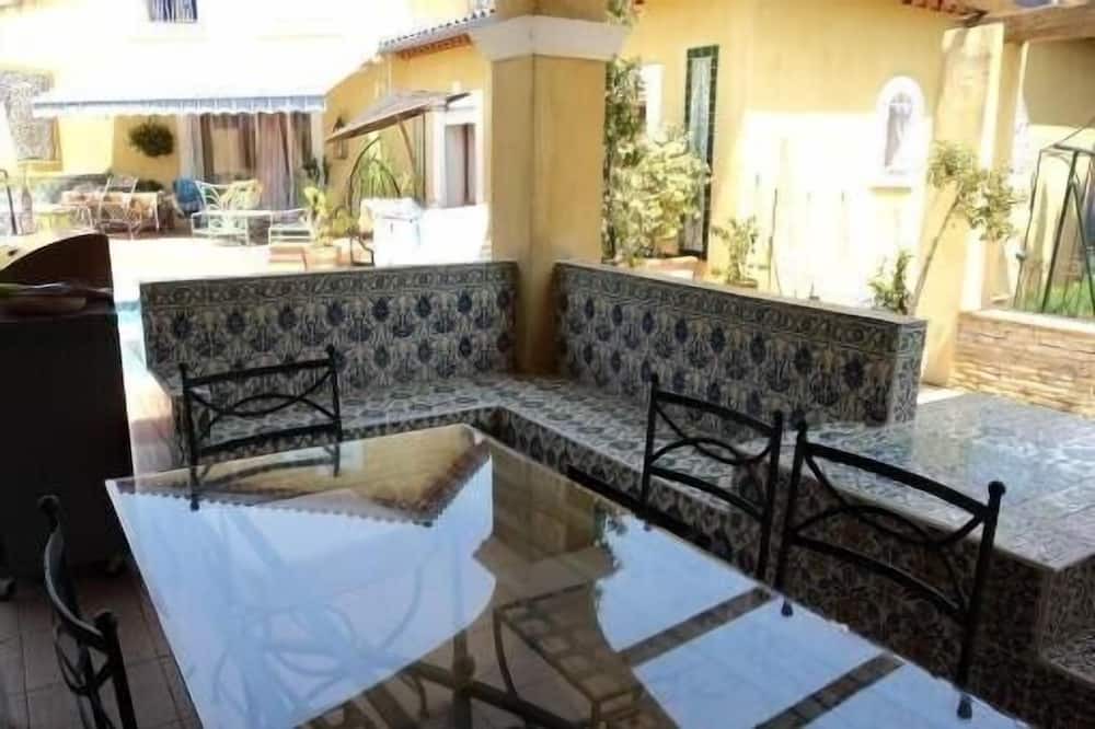 Photo of Patio Balcony in Cuers