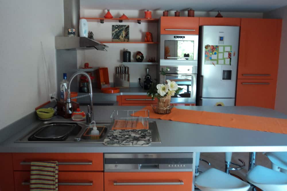 Photo of Kitchen in Cuers