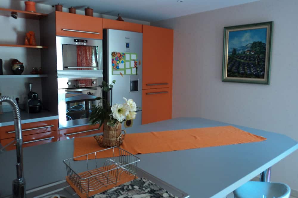 Photo of Kitchen in Cuers