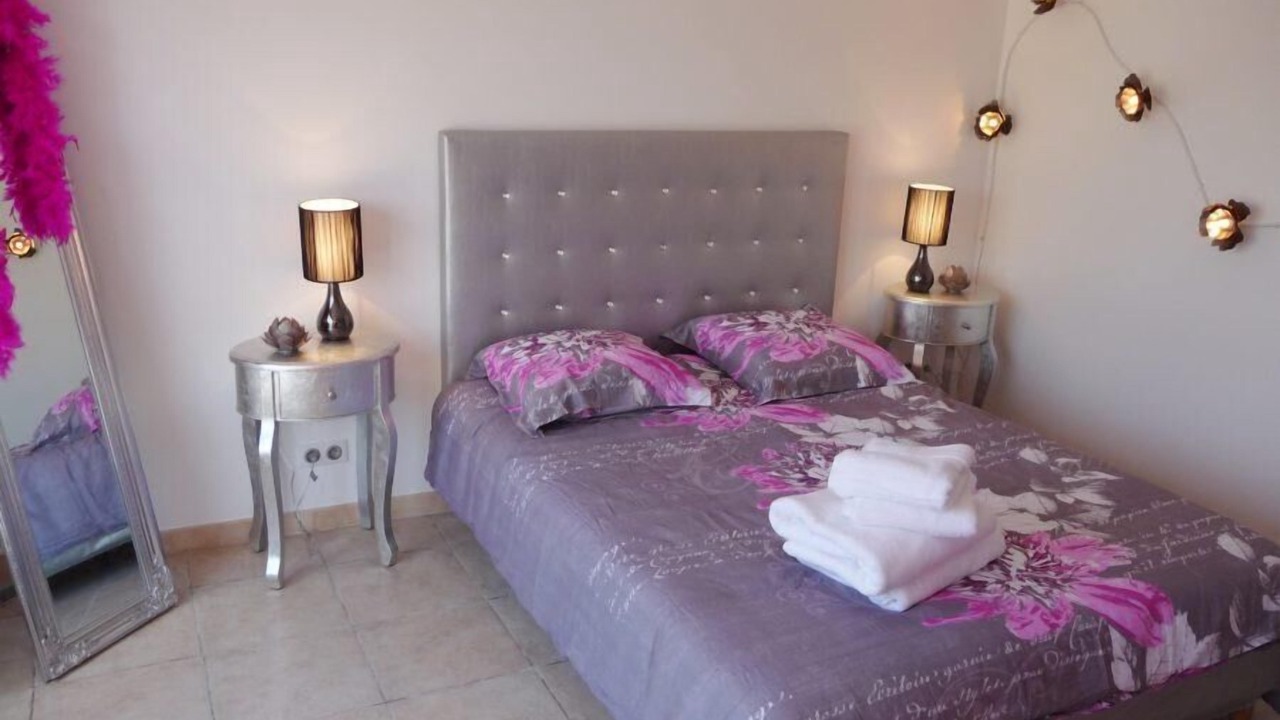 Photo of Bedroom in Draguignan
