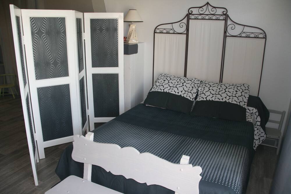 Photo of Bedroom in Chateaurenard