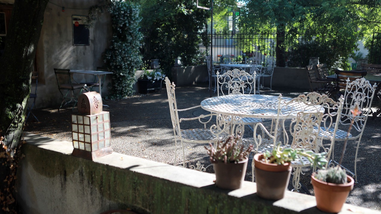 Photo of Patio Balcony in Orange