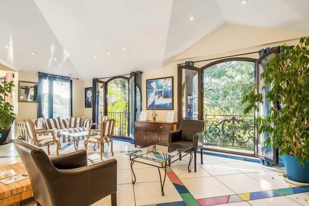 Photo of Livingroom in Les Restanques