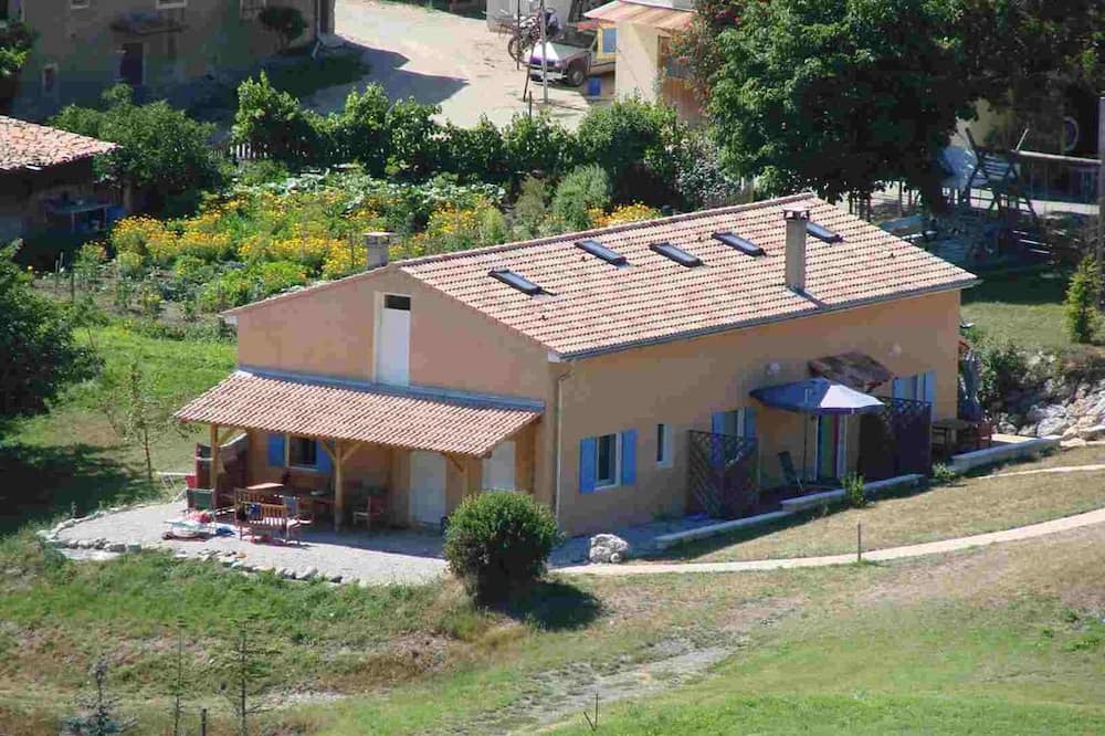 Photo of Outdoor in Clamensane