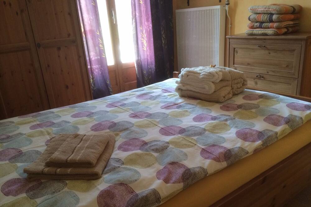 Photo of Bedroom in Clamensane