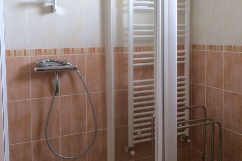 Photo of Bathroom in Clamensane