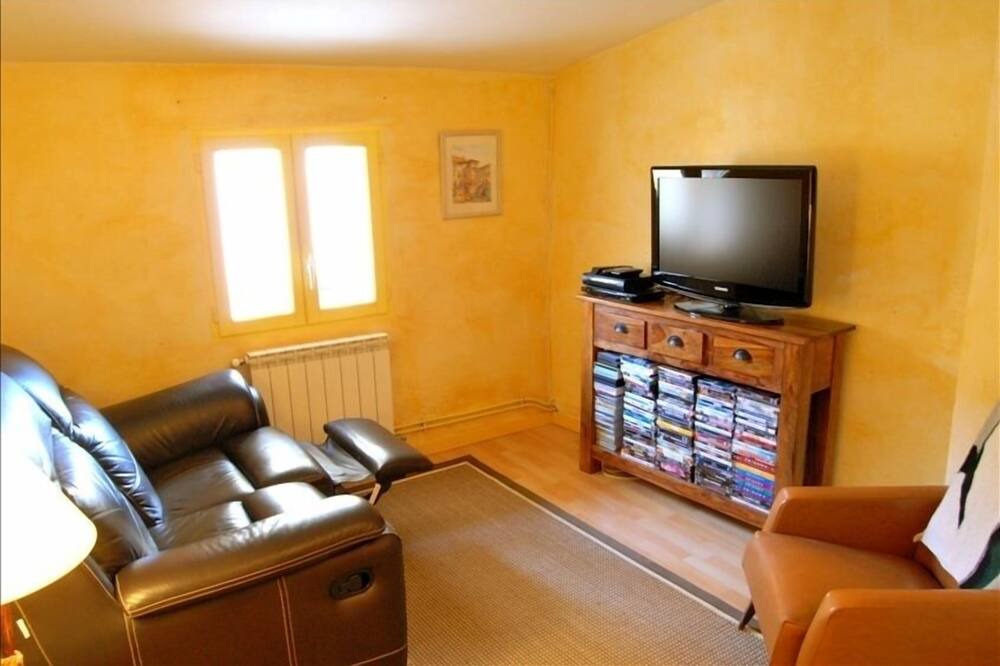 Photo of Bedroom in Lioux