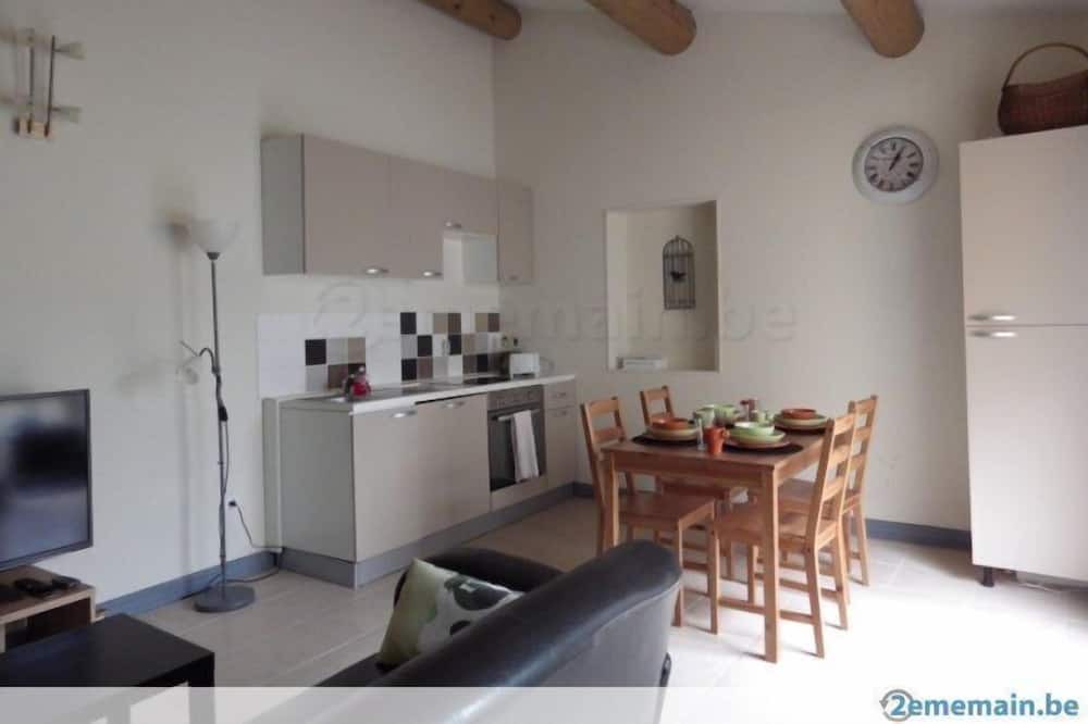 Photo of Livingroom in Saint-Pierre-de-Vassols