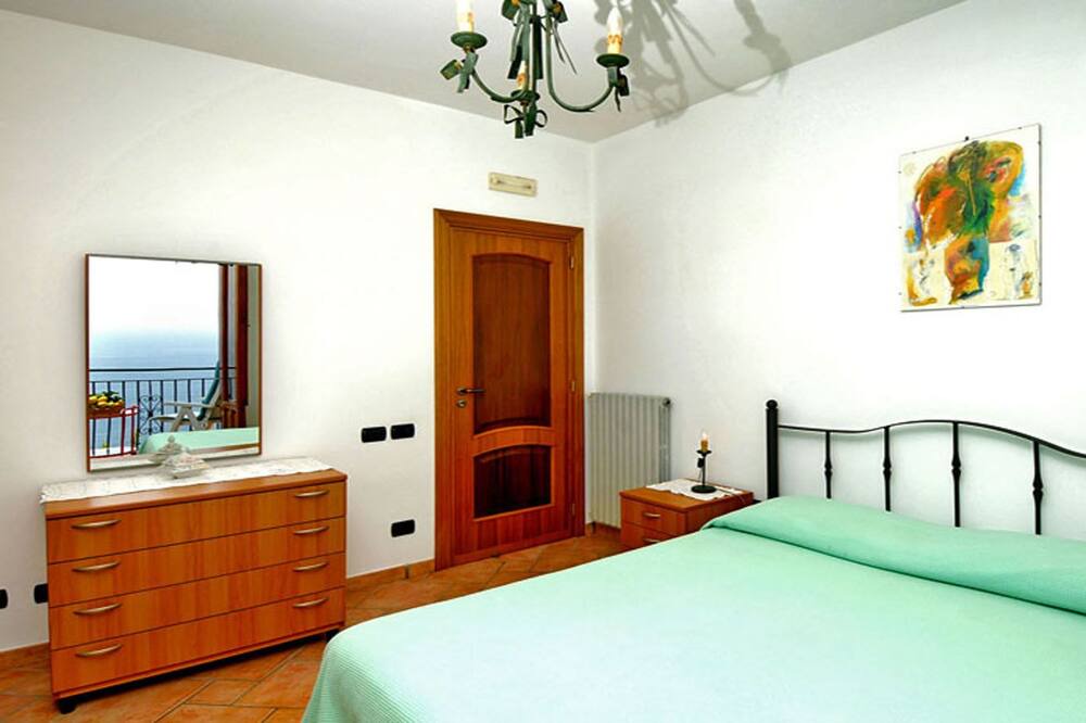 Photo of Bedroom in Castiglione