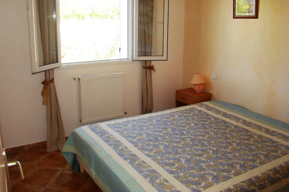 Photo of Bedroom in Mormoiron