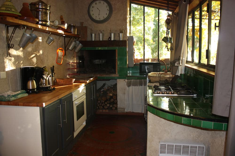 Photo of Kitchen in Villecroze