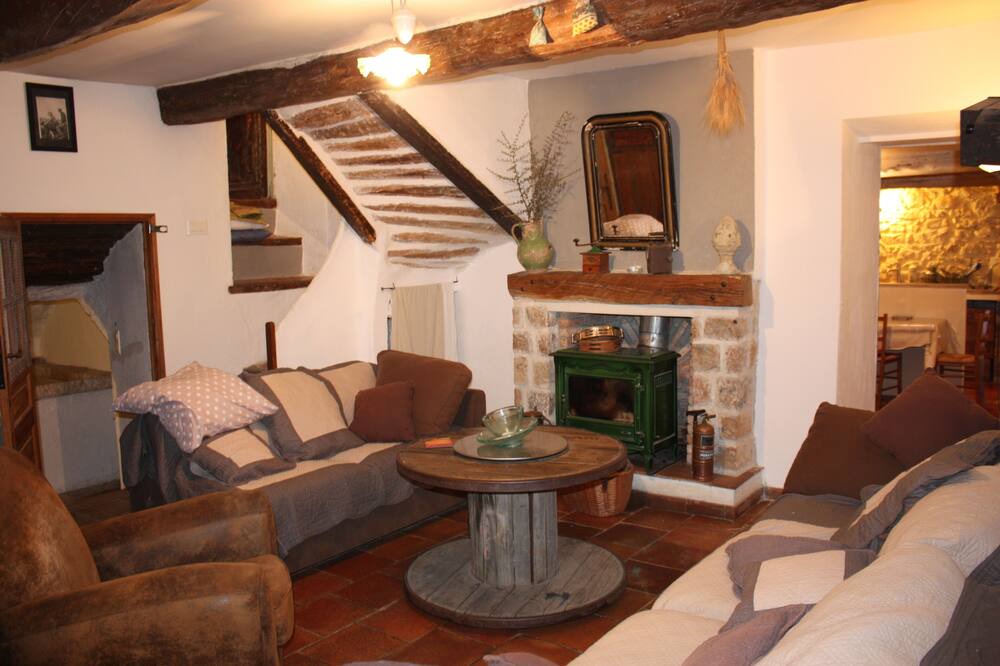 Photo of Livingroom in Villecroze
