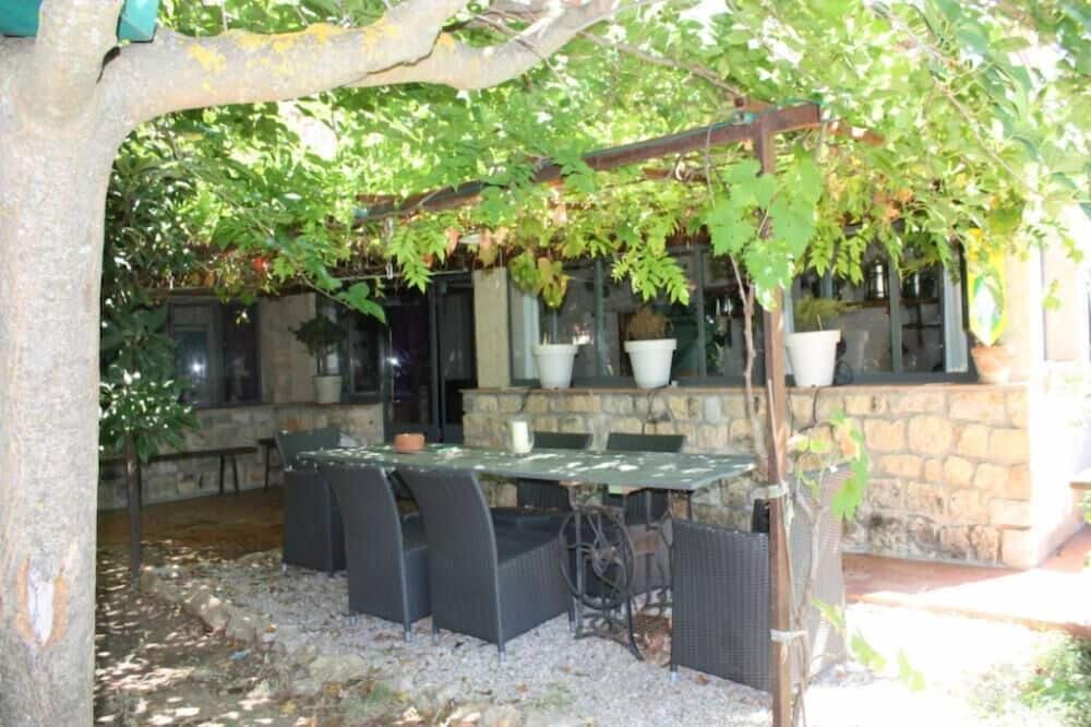 Photo of Patio Balcony in Villecroze