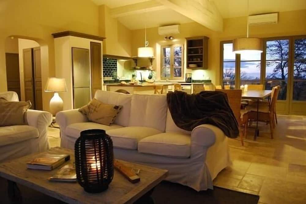 Photo of Bedroom in Oppede