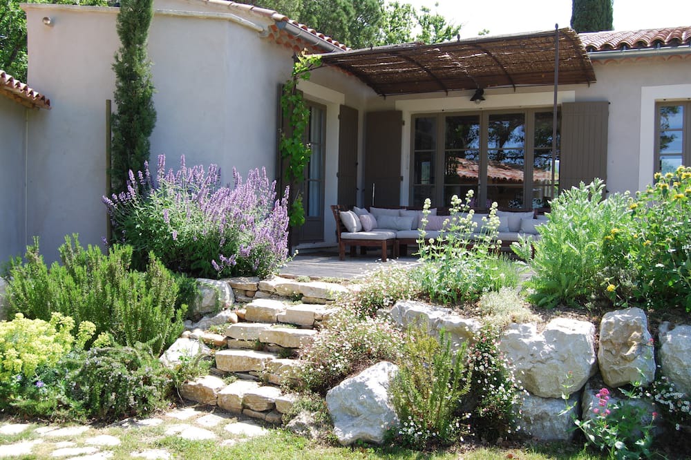 Photo of Outdoor in Oppede