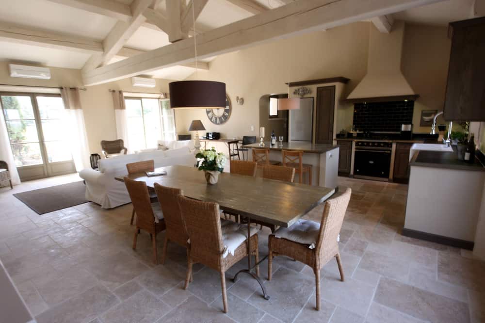 Photo of Kitchen in Oppede