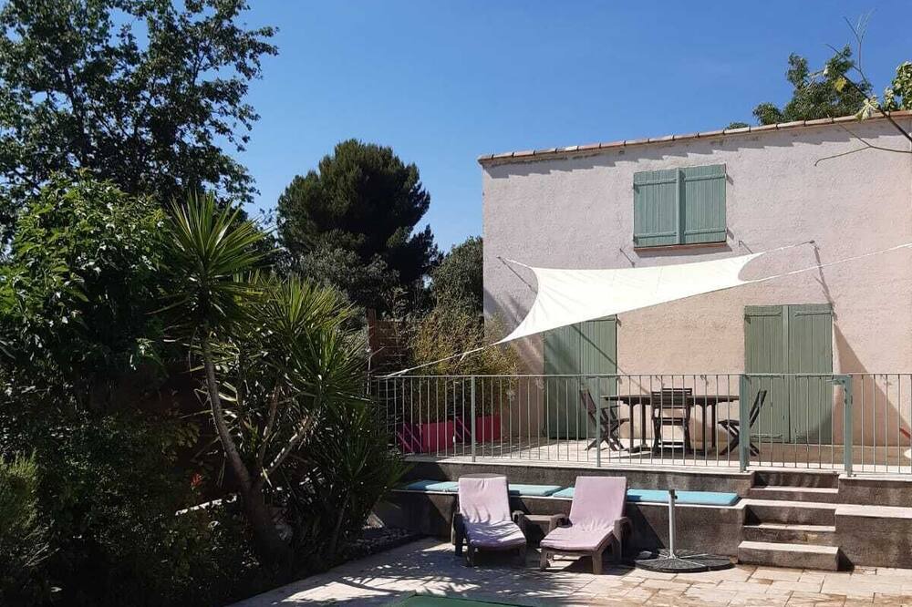 Photo of Outdoor in Eguilles