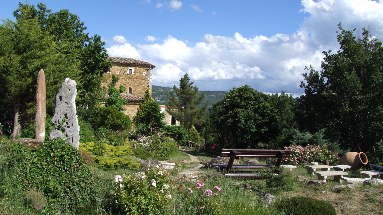 Photo of Outdoor in Simiane-la-Rotonde