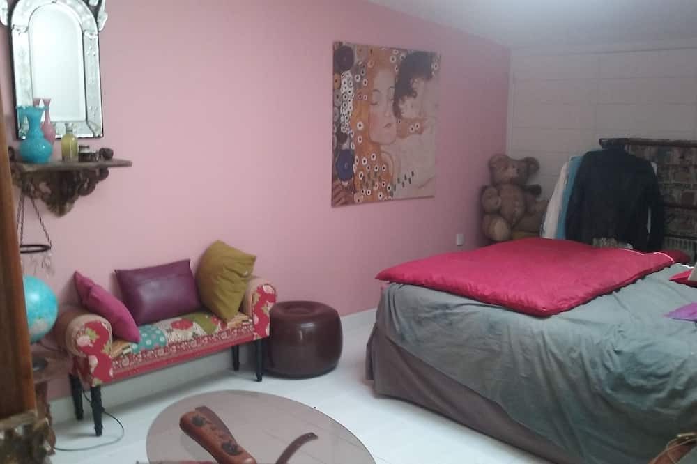 Photo of Bedroom in Venasque