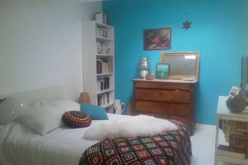 Photo of Bedroom in Venasque