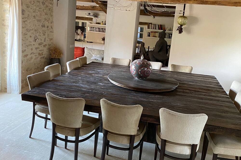 Photo of Kitchen in Simiane-la-Rotonde