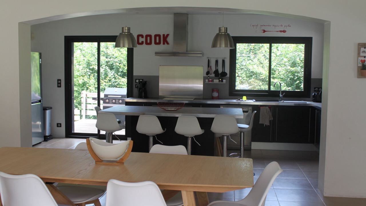 Photo of Kitchen in Entrechaux