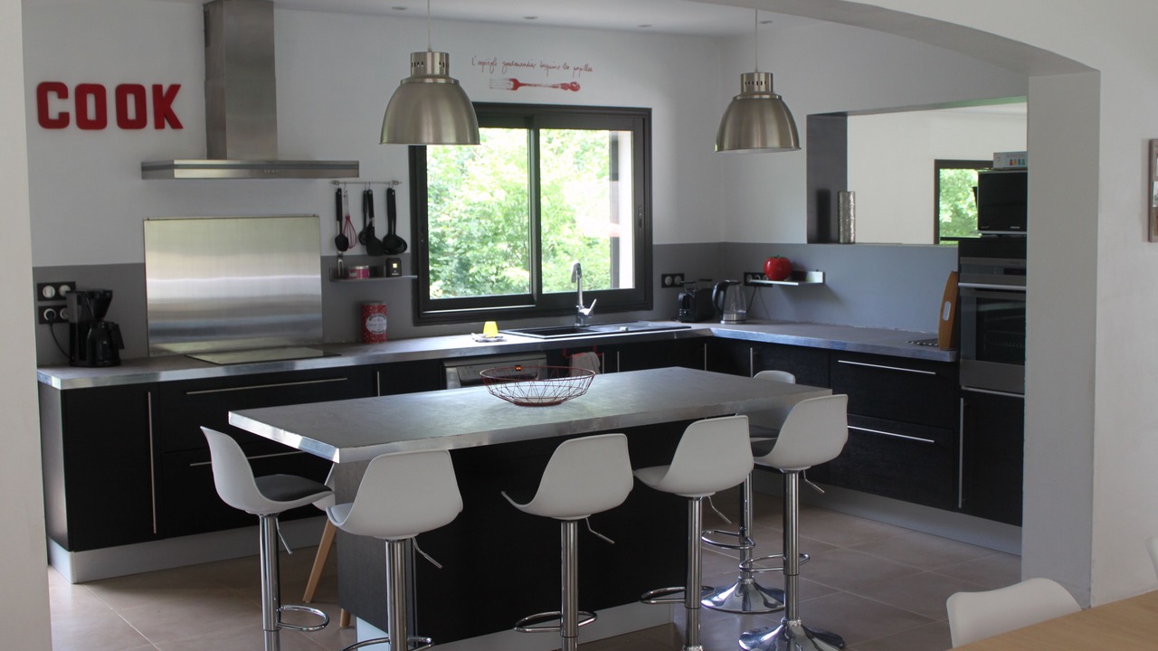 Photo of Kitchen in Entrechaux