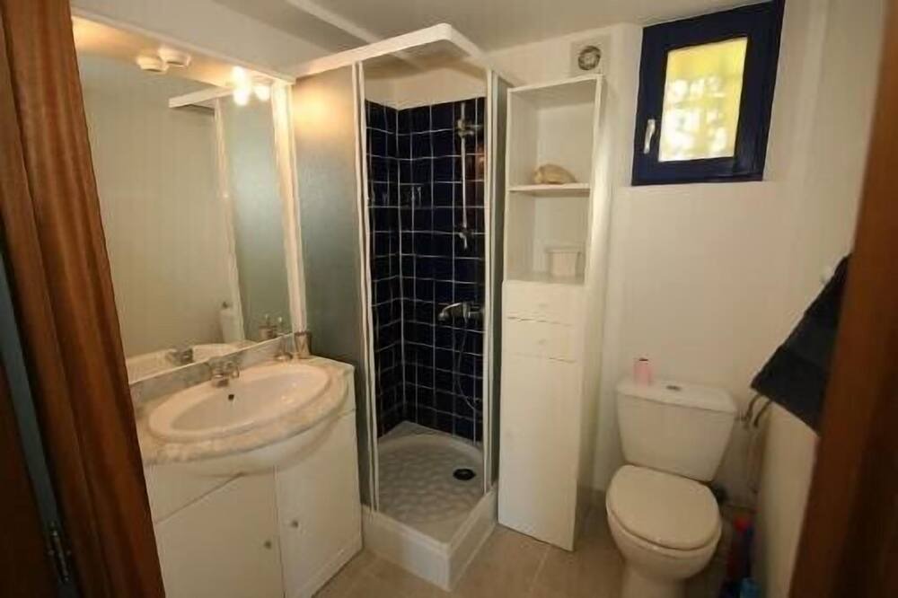 Photo of Bathroom in Le Tholonet