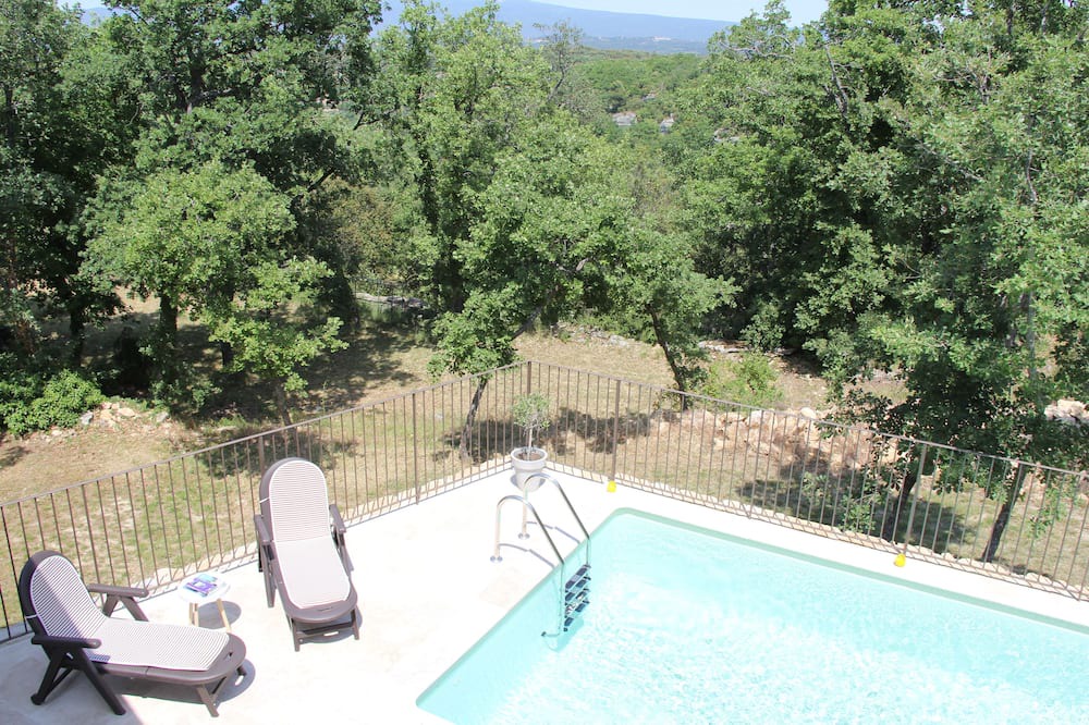 Photo of Outdoor in La Roque-sur-Pernes