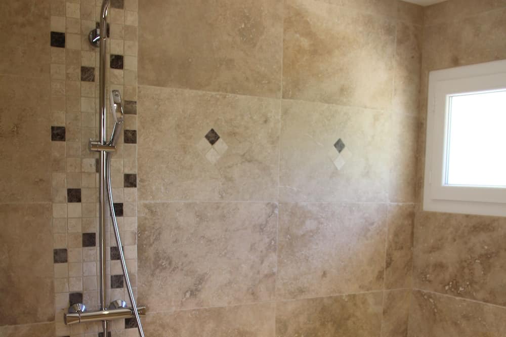 Photo of Bathroom in La Roque-sur-Pernes