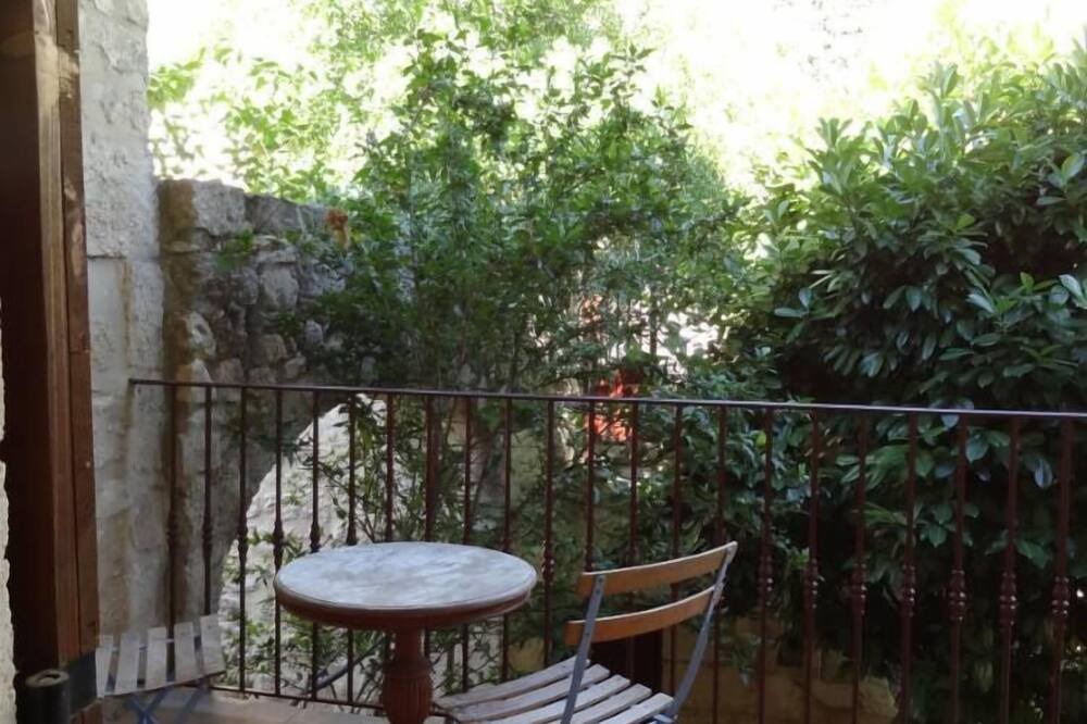 Photo of Patio Balcony in Montfrin