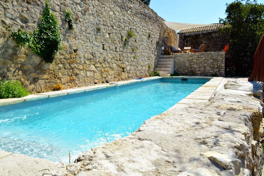 Photo of Outdoor in Montfrin