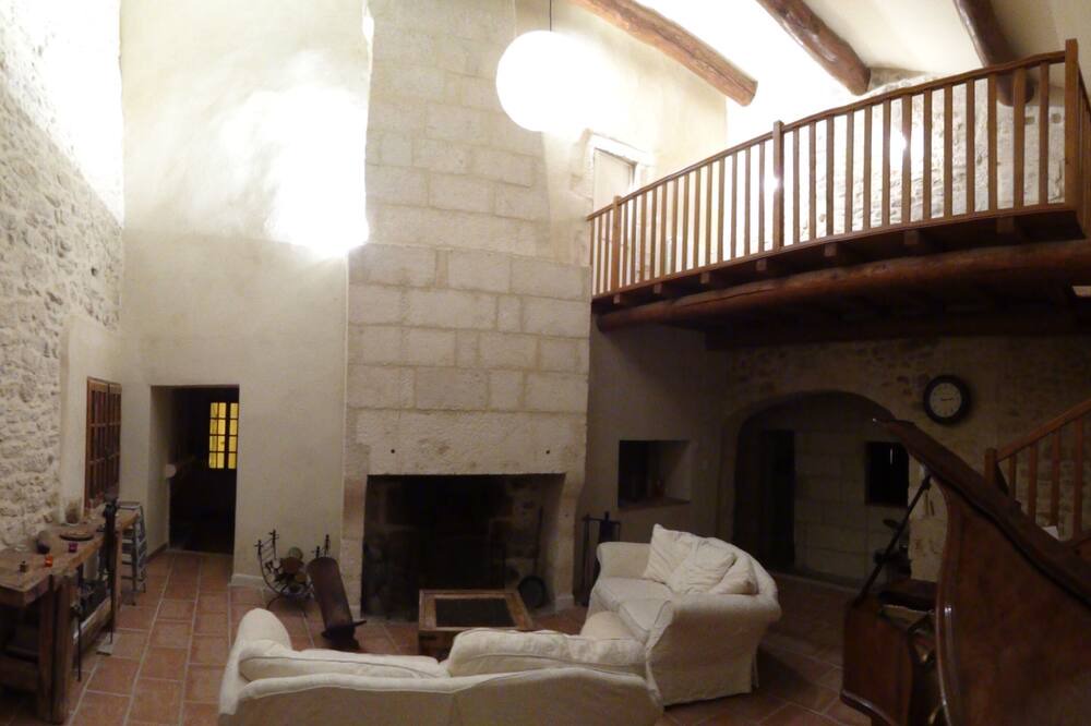 Photo of Livingroom in Montfrin