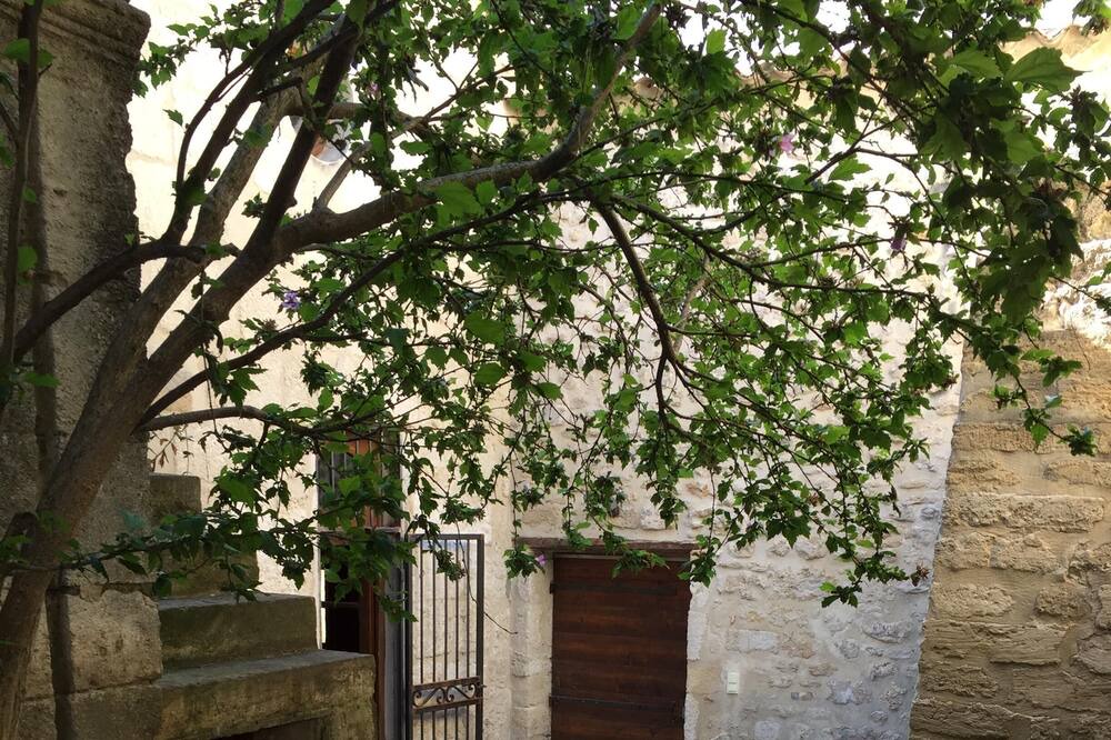 Photo of Outdoor in Montfrin