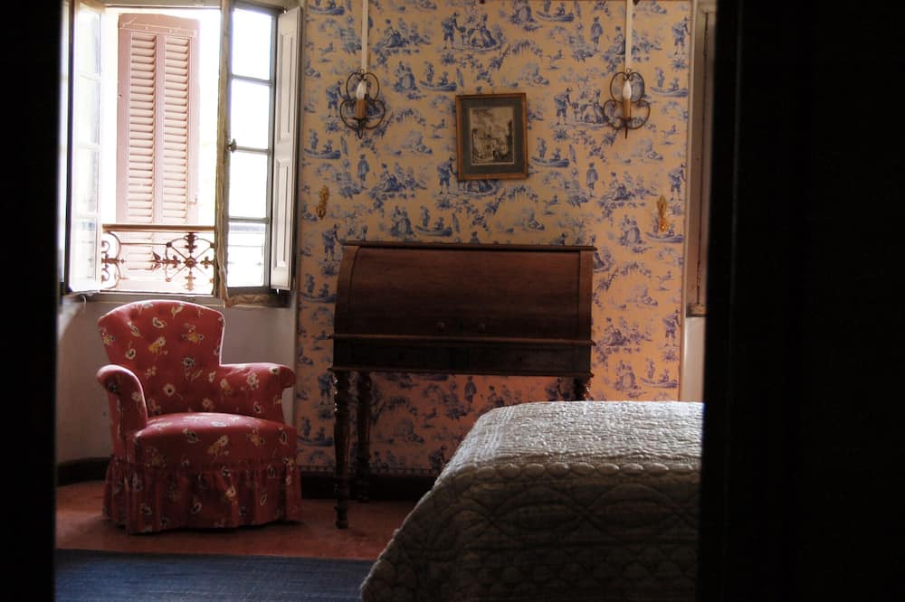 Photo of Bedroom in Valderoure