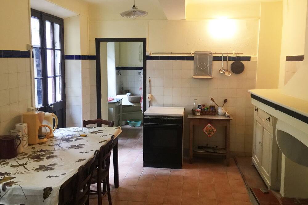 Photo of Kitchen in Valderoure