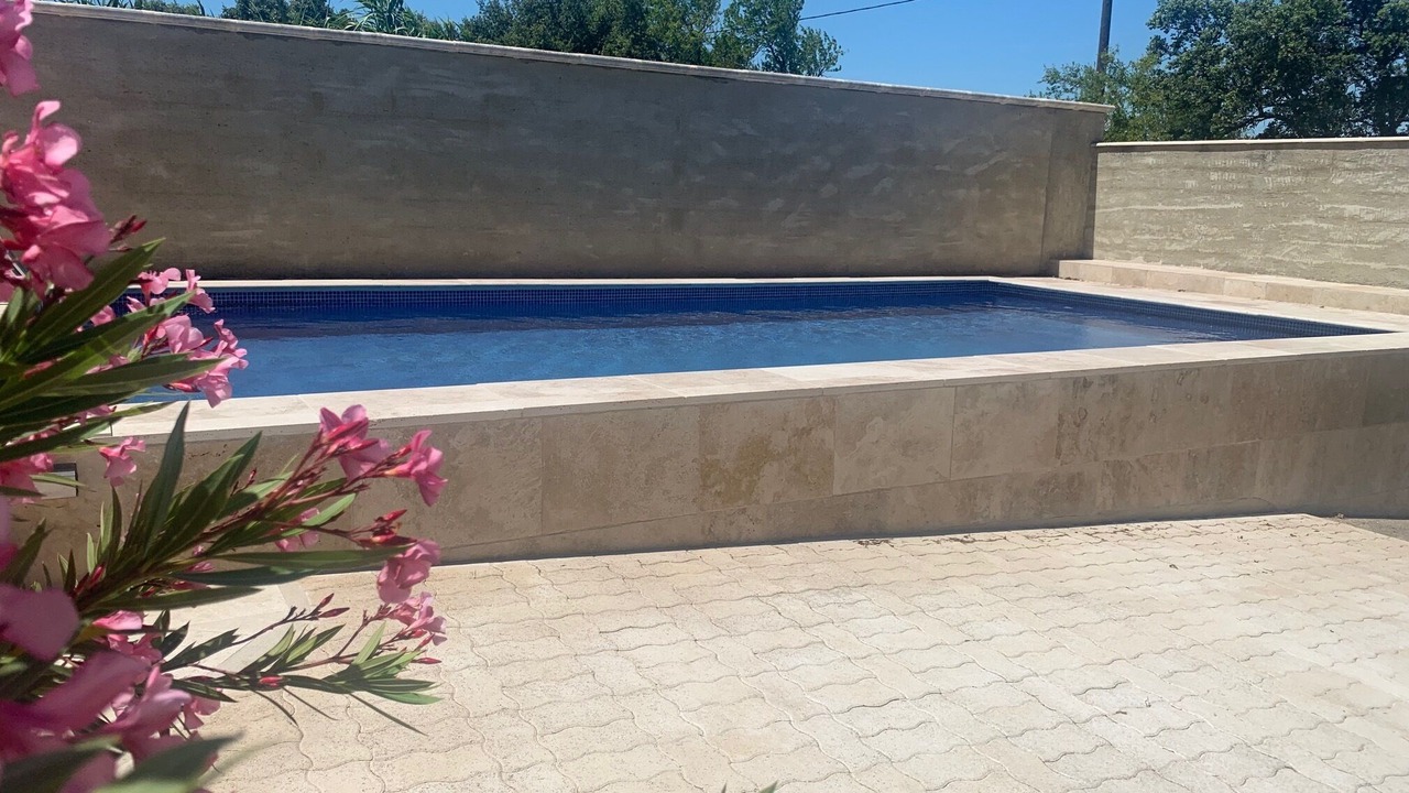 Photo of Outdoor in Courthezon