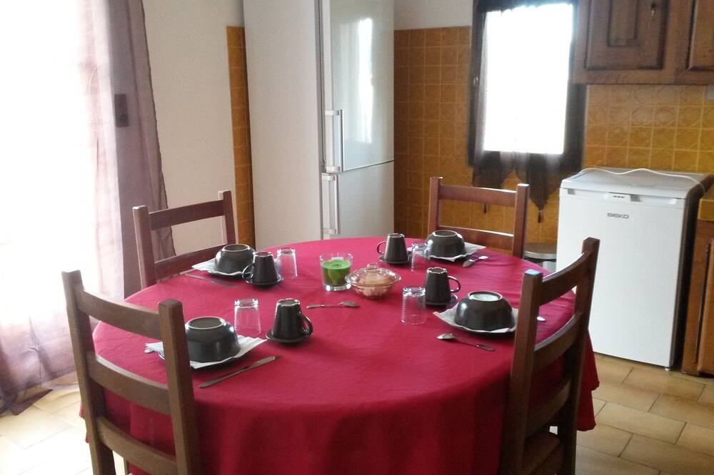 Photo of Kitchen in Saint-Victor-la-Coste