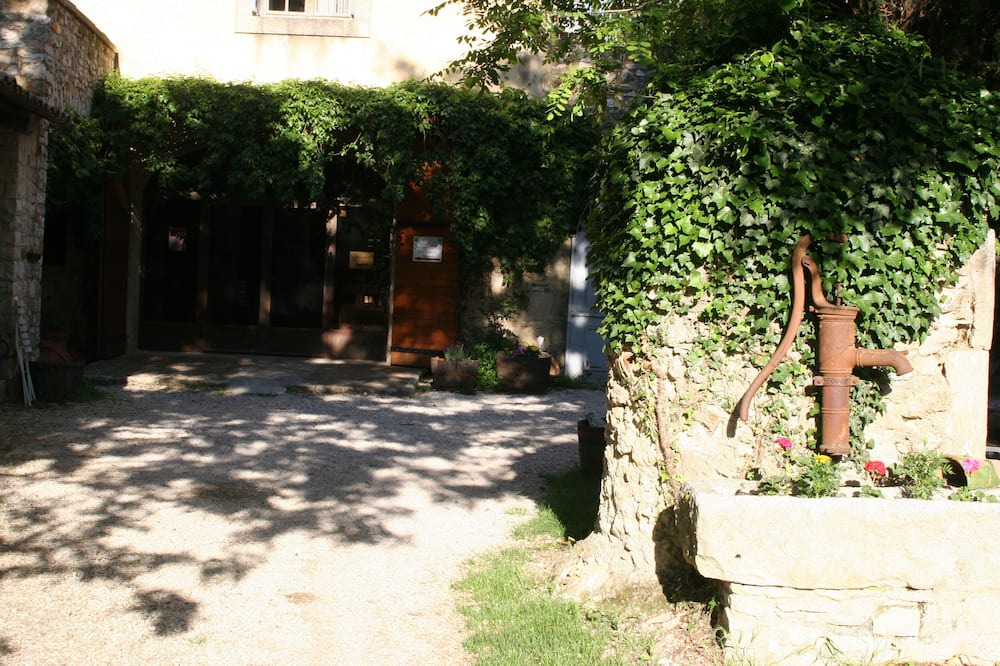 Photo of Outdoor in Saint-Victor-la-Coste