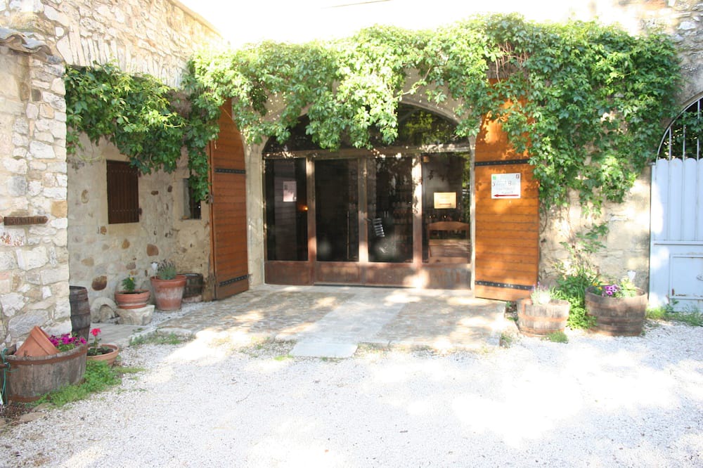 Photo of Outdoor in Saint-Victor-la-Coste
