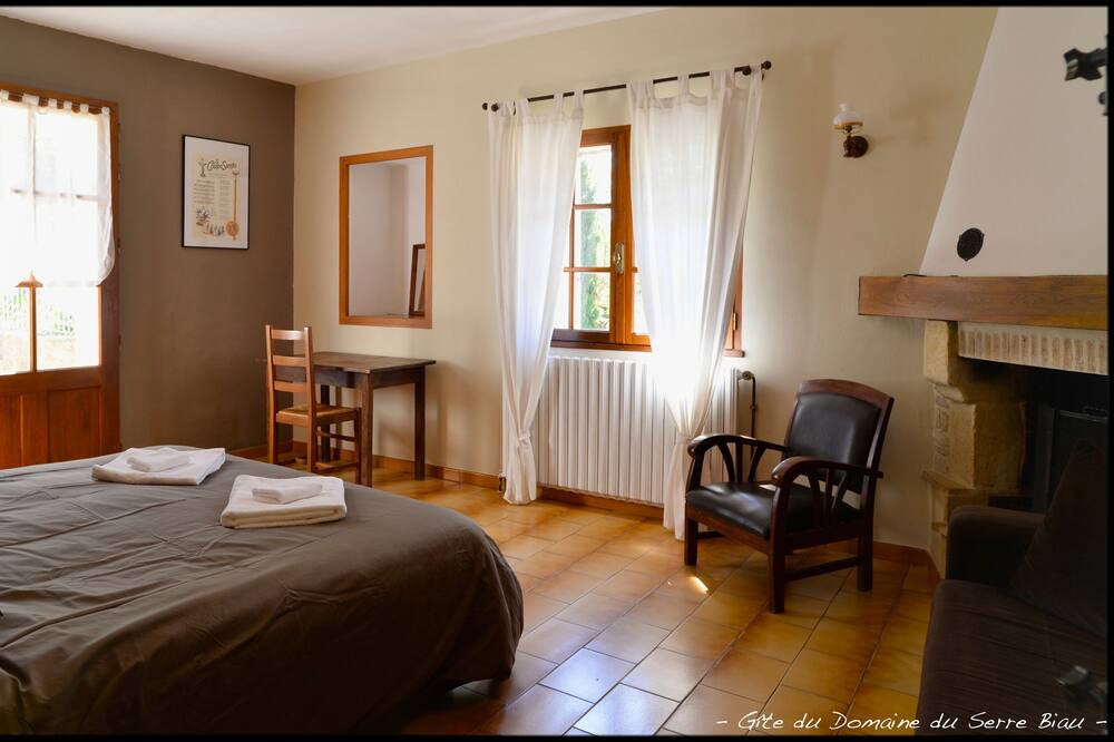Photo of Bedroom in Saint-Victor-la-Coste
