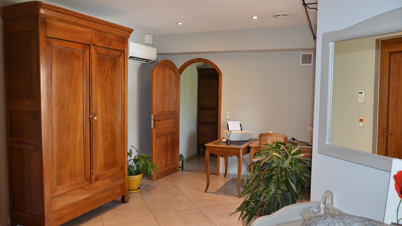 Photo of Livingroom in Saint-Genies-de-Comolas