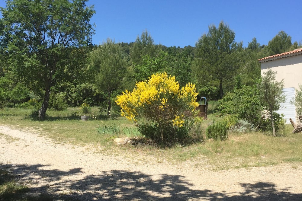 Photo of Outdoor in Crillon-le-Brave