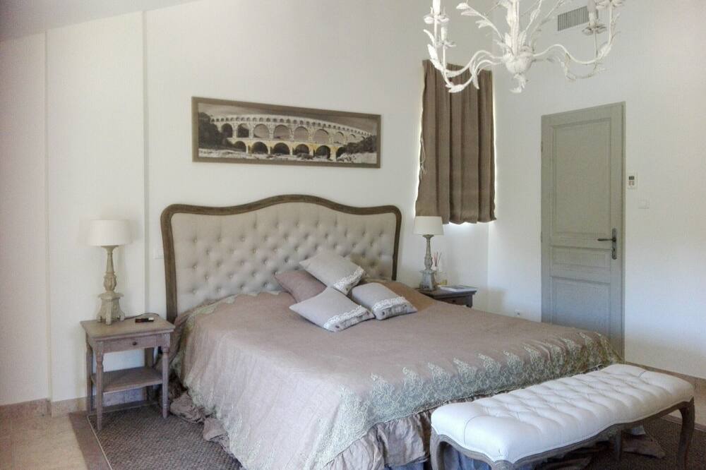 Photo of Bedroom in Cairanne