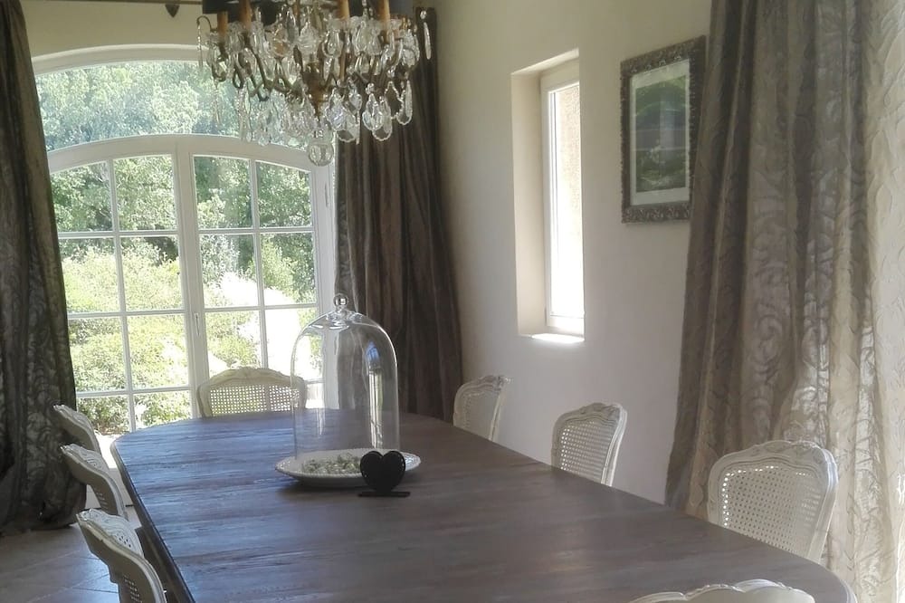 Photo of Kitchen in Cairanne