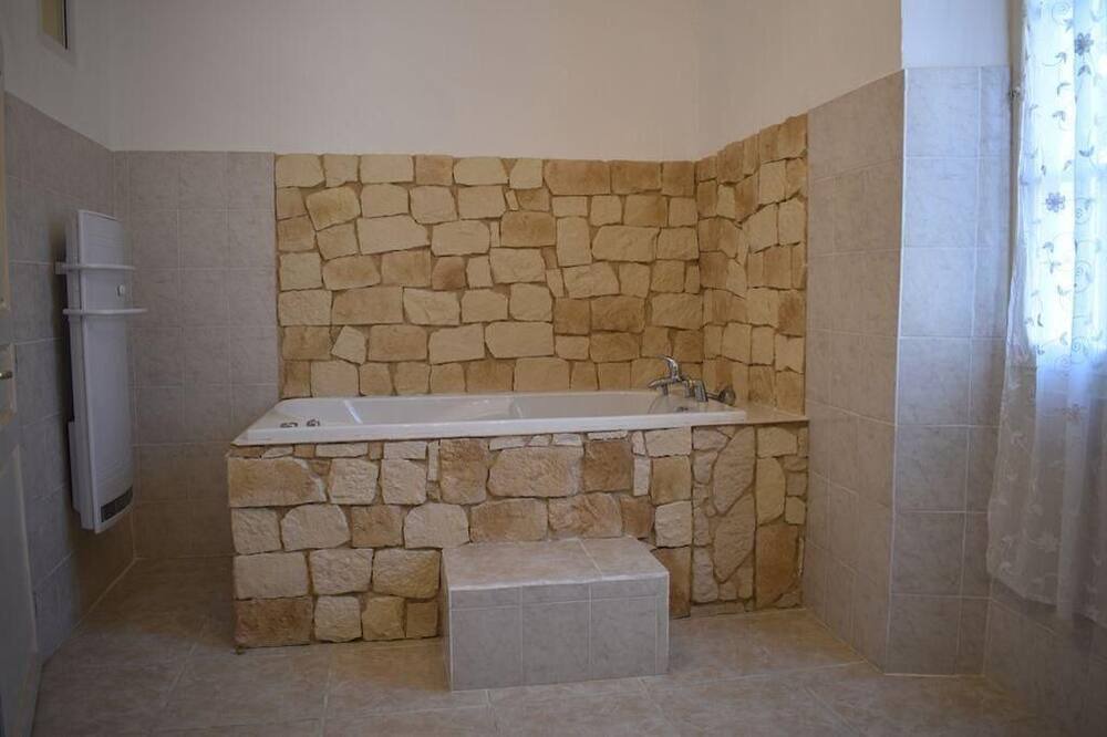 Photo of Bathroom in Montfort-sur-Argens