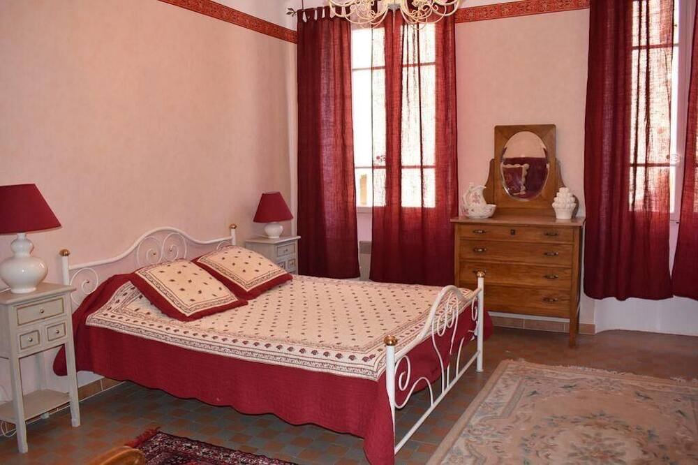 Photo of Bedroom in Montfort-sur-Argens