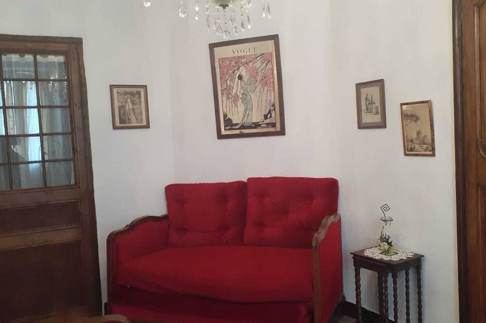 Photo of Livingroom in Montfort-sur-Argens