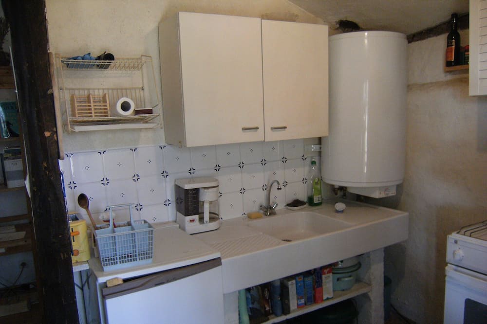 Photo of Kitchen in Plaisians